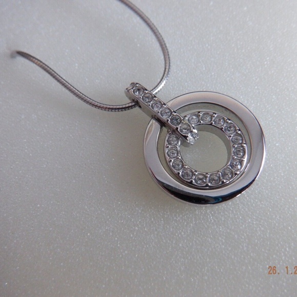 SWAROVSKI necklace circular hollow crystal pendant silver colour Rhodium plated - Picture 8 of 11